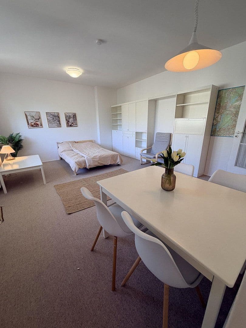Pronájem bytu 1+1 38 m², Berlin, Berlín Pronájem bytu 1+1 38 m², Berlin, Berlín
