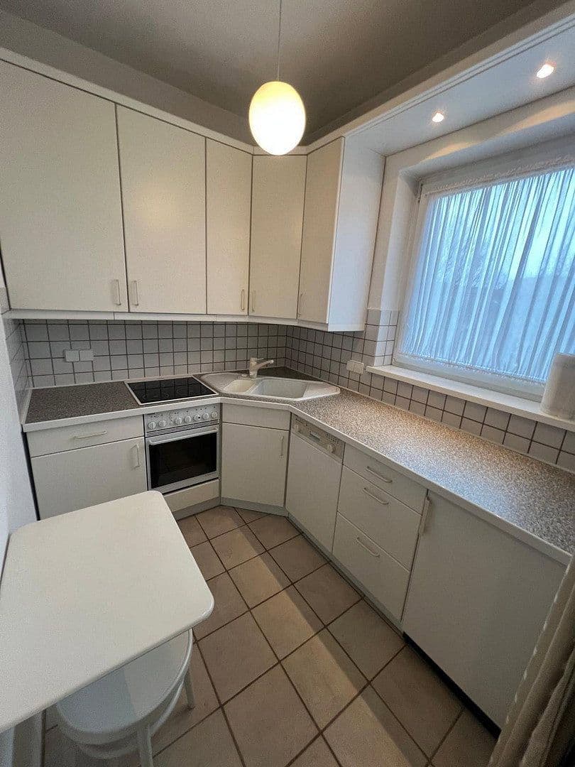 Pronájem bytu 1+1 38 m², Berlin, Berlín Pronájem bytu 1+1 38 m², Berlin, Berlín