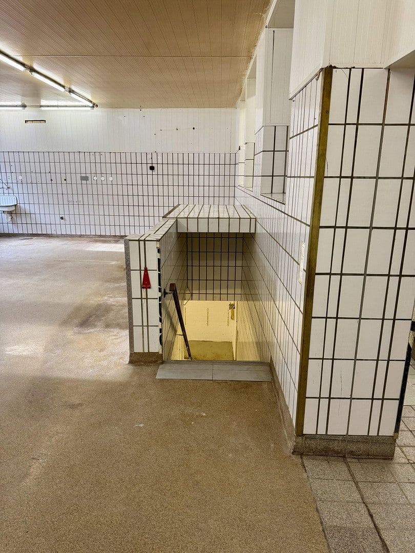 Pronájem nebytového prostoru 230 m², Bochumer Straße 36, Essen, Severní Porýní-Vestfálsko Pronájem nebytového prostoru 230 m², Bochumer Straße 36, Essen, Severní Porýní-Vestfálsko