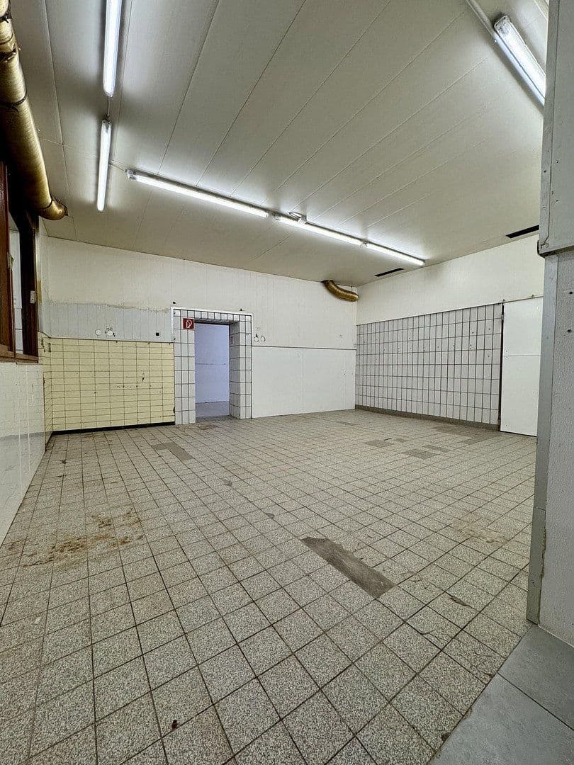 Pronájem nebytového prostoru 230 m², Bochumer Straße 36, Essen, Severní Porýní-Vestfálsko Pronájem nebytového prostoru 230 m², Bochumer Straße 36, Essen, Severní Porýní-Vestfálsko