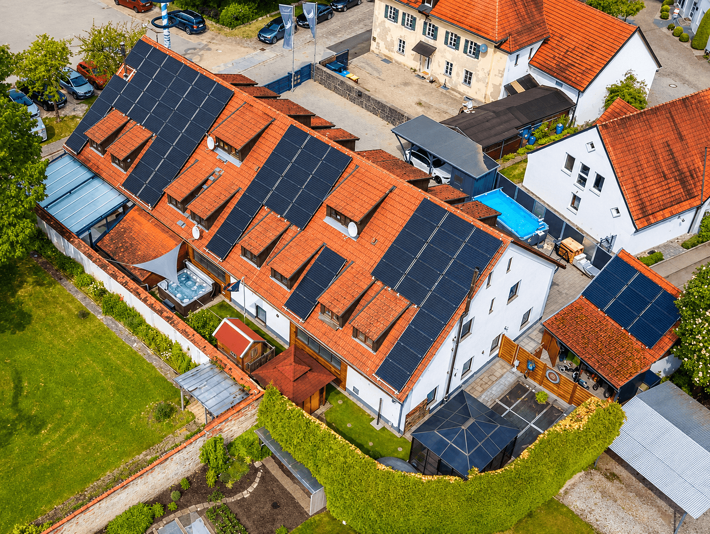 Prodej domu 809 m², pozemek 1.057 m², Kühbach, Bavorsko Prodej domu 809 m², pozemek 1.057 m², Kühbach, Bavorsko