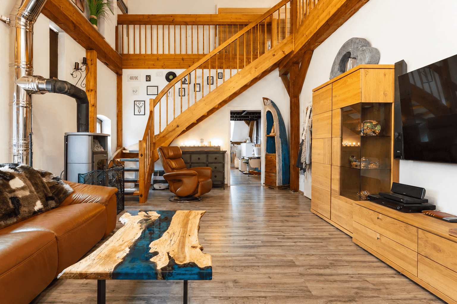 Prodej domu 809 m², pozemek 1.057 m², Kühbach, Bavorsko Prodej domu 809 m², pozemek 1.057 m², Kühbach, Bavorsko