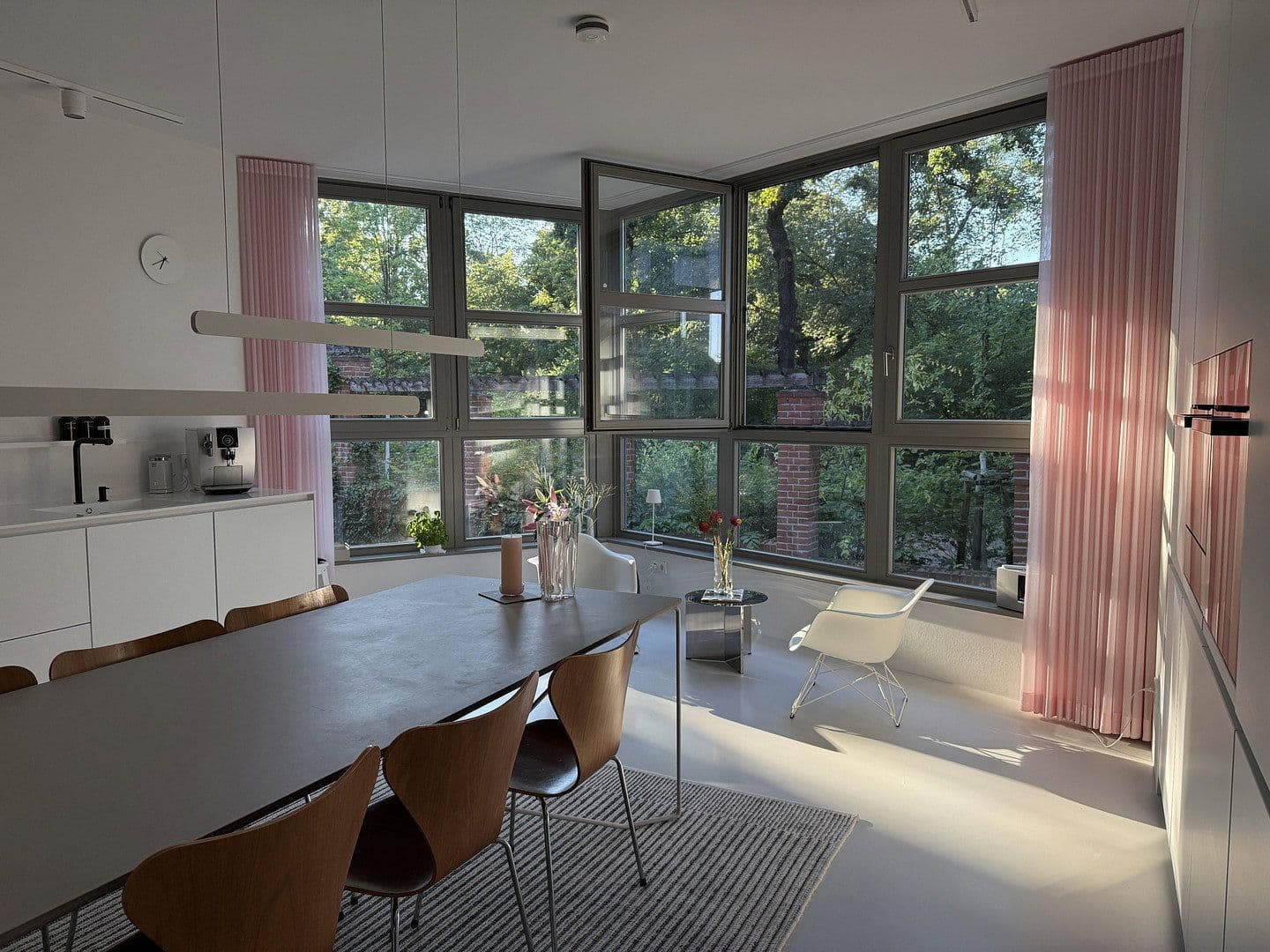 Prodej bytu 5+1 225 m², Berlin, Berlín Prodej bytu 5+1 225 m², Berlin, Berlín