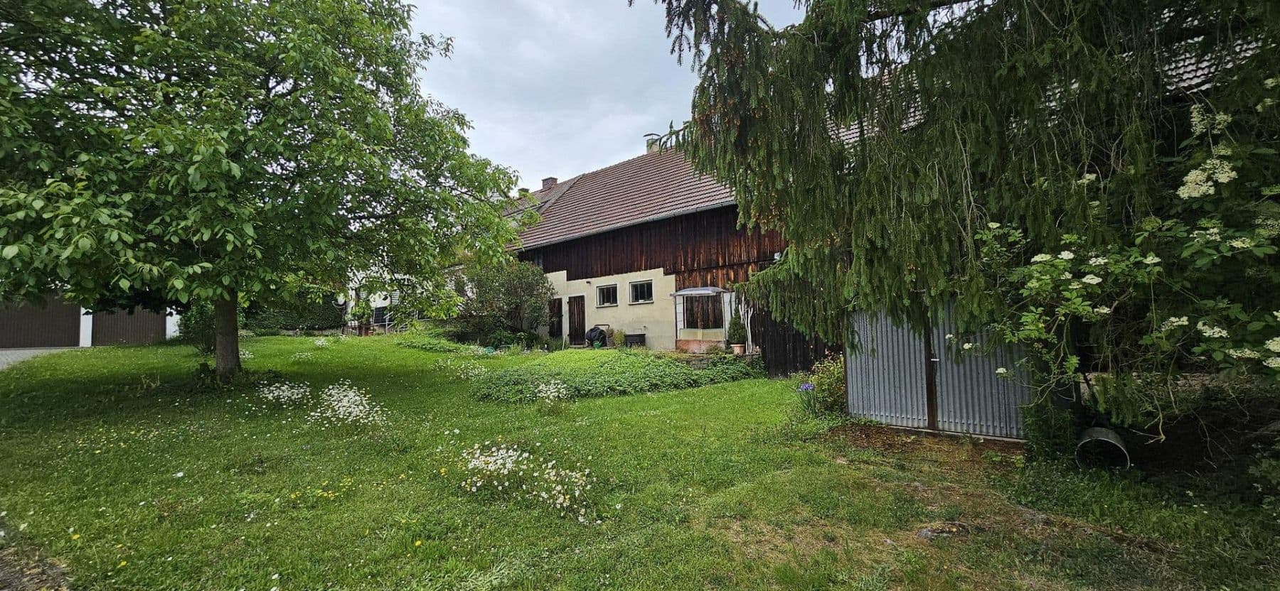 Prodej domu 274 m², pozemek 5.648 m², Königstein, Bavorsko Prodej domu 274 m², pozemek 5.648 m², Königstein, Bavorsko