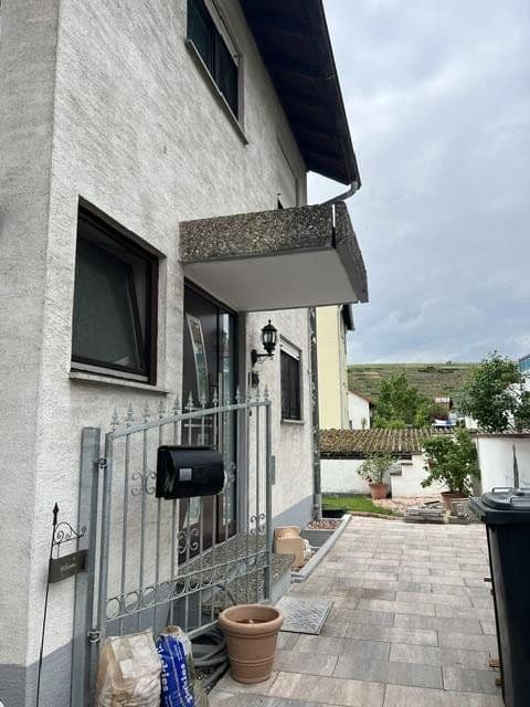 Prodej domu 154 m², pozemek 342 m², Kirchheim am Neckar, Bádensko-Württembersko Prodej domu 154 m², pozemek 342 m², Kirchheim am Neckar, Bádensko-Württembersko