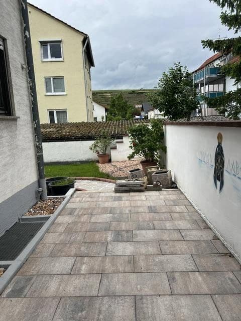 Prodej domu 154 m², pozemek 342 m², Kirchheim am Neckar, Bádensko-Württembersko Prodej domu 154 m², pozemek 342 m², Kirchheim am Neckar, Bádensko-Württembersko