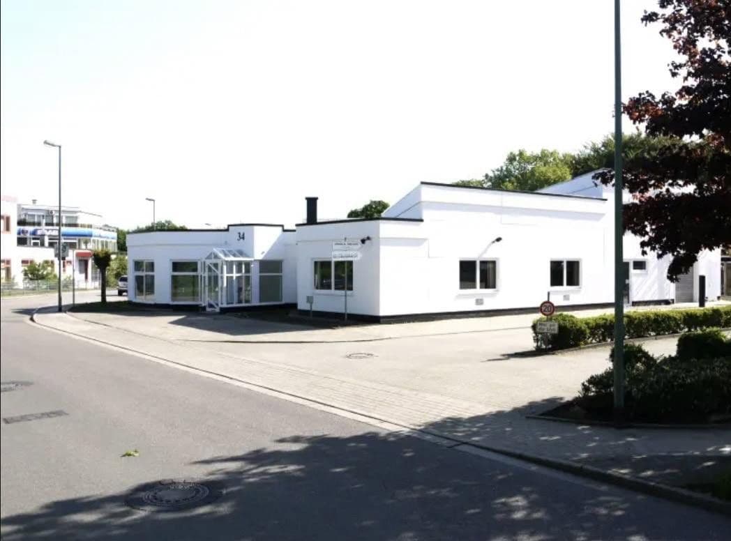 Pronájem nebytového prostoru 827 m², Heinrich-Held- Str. 34, Essen, Severní Porýní-Vestfálsko Pronájem nebytového prostoru 827 m², Heinrich-Held- Str. 34, Essen, Severní Porýní-Vestfálsko