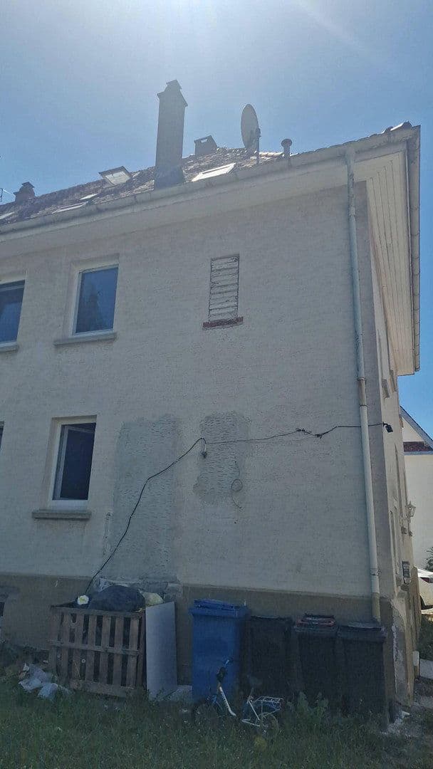 Prodej domu 145 m², pozemek 322 m², Laupheim, Bádensko-Württembersko Prodej domu 145 m², pozemek 322 m², Laupheim, Bádensko-Württembersko