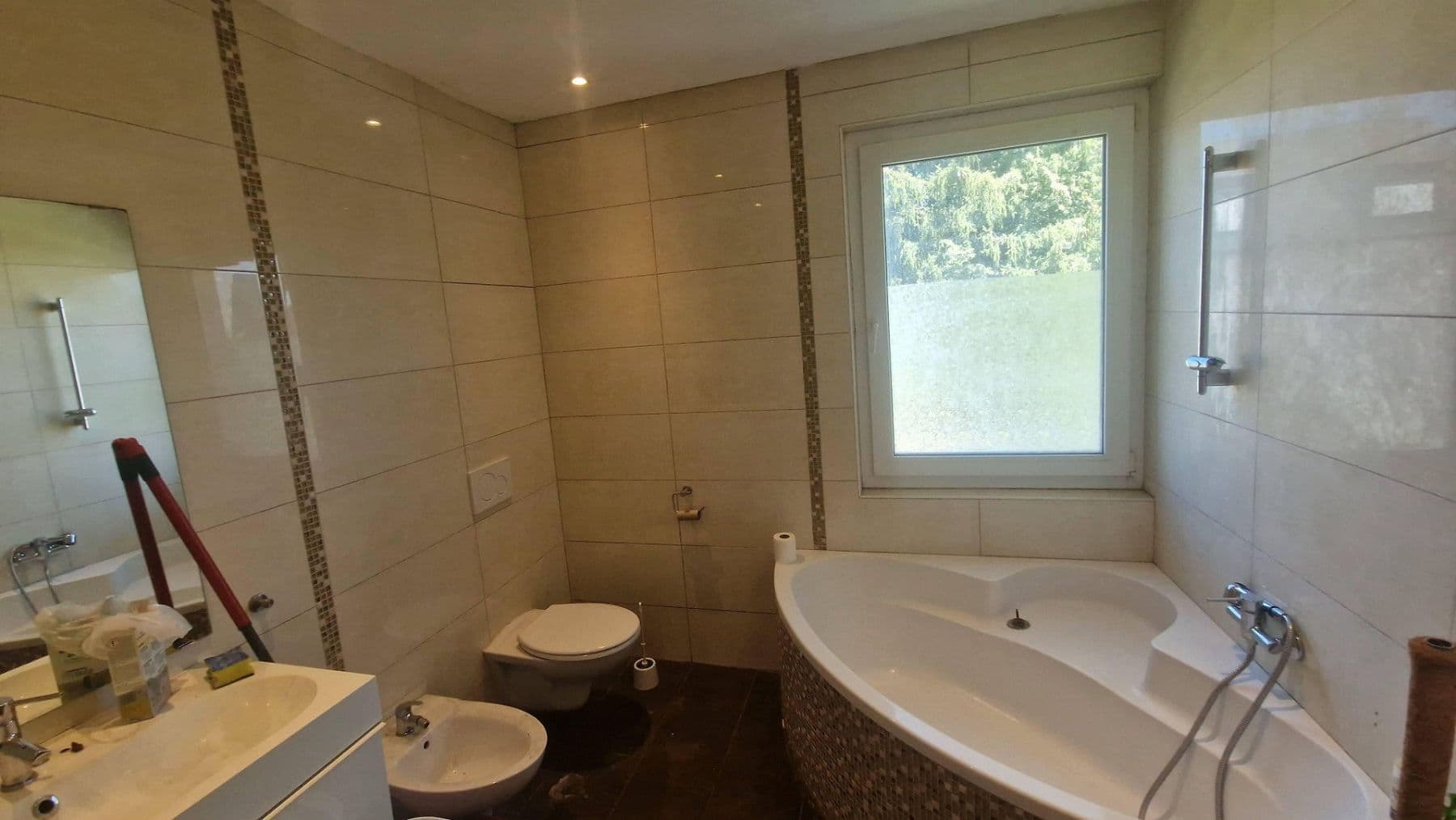 Prodej domu 145 m², pozemek 322 m², Laupheim, Bádensko-Württembersko Prodej domu 145 m², pozemek 322 m², Laupheim, Bádensko-Württembersko