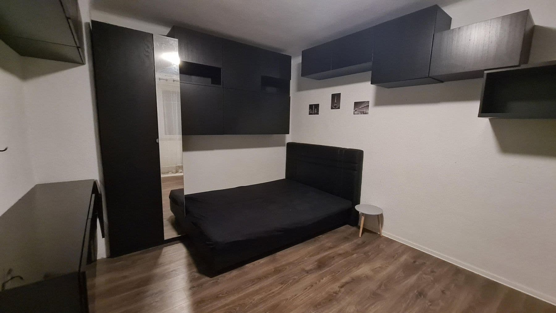 Prodej domu 145 m², pozemek 322 m², Laupheim, Bádensko-Württembersko Prodej domu 145 m², pozemek 322 m², Laupheim, Bádensko-Württembersko