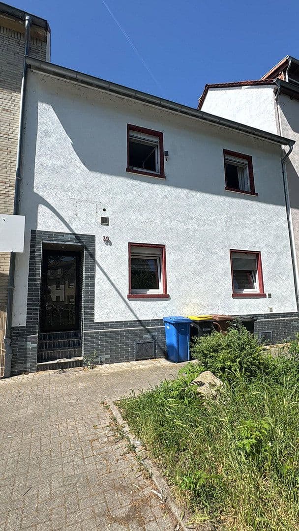 Prodej domu 170 m², pozemek 150 m², Ludwigshafen, Porýní-Falc Prodej domu 170 m², pozemek 150 m², Ludwigshafen, Porýní-Falc