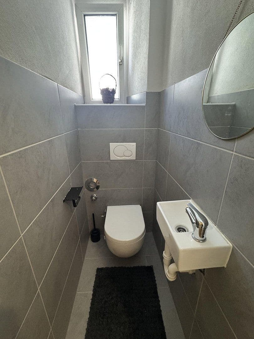 Prodej domu 170 m², pozemek 150 m², Ludwigshafen, Porýní-Falc Prodej domu 170 m², pozemek 150 m², Ludwigshafen, Porýní-Falc