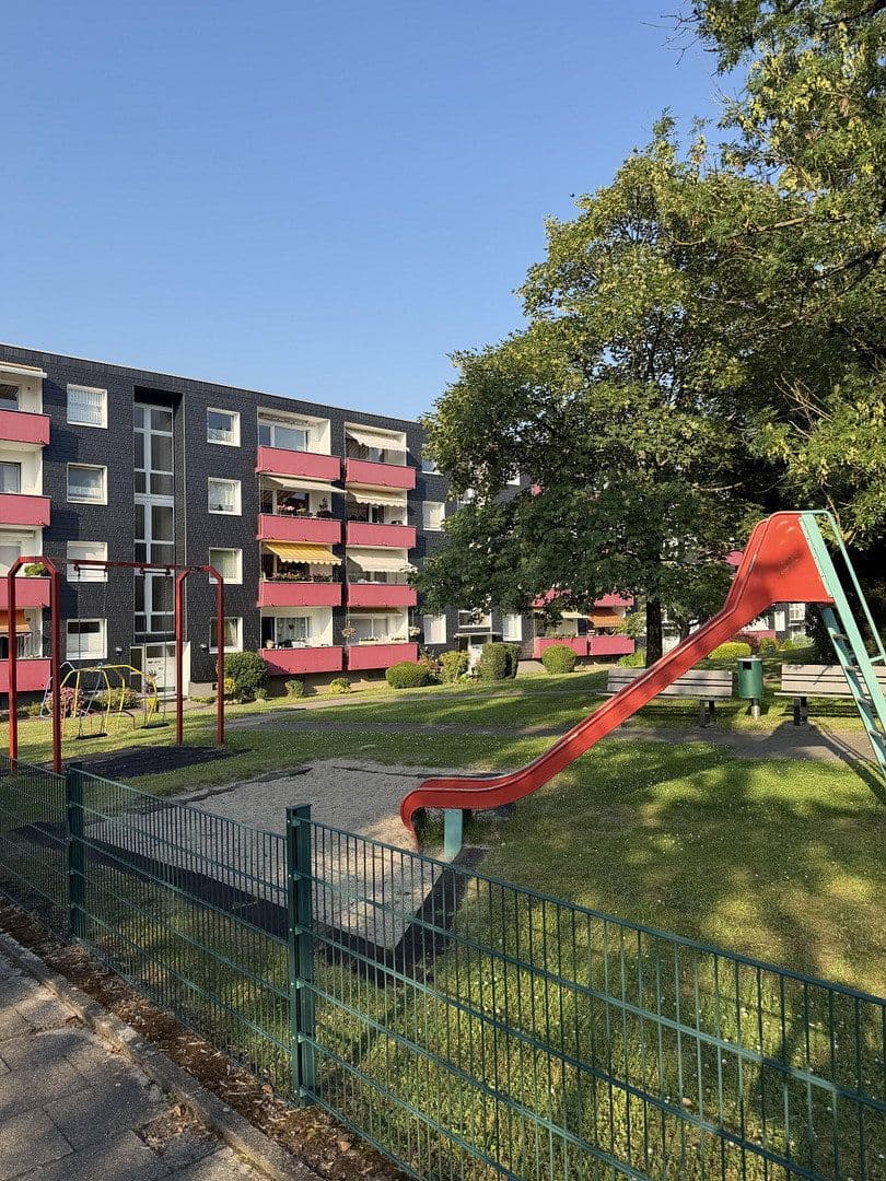Prodej bytu 3+1 70 m², Heiligenhaus, Severní Porýní-Vestfálsko Prodej bytu 3+1 70 m², Heiligenhaus, Severní Porýní-Vestfálsko
