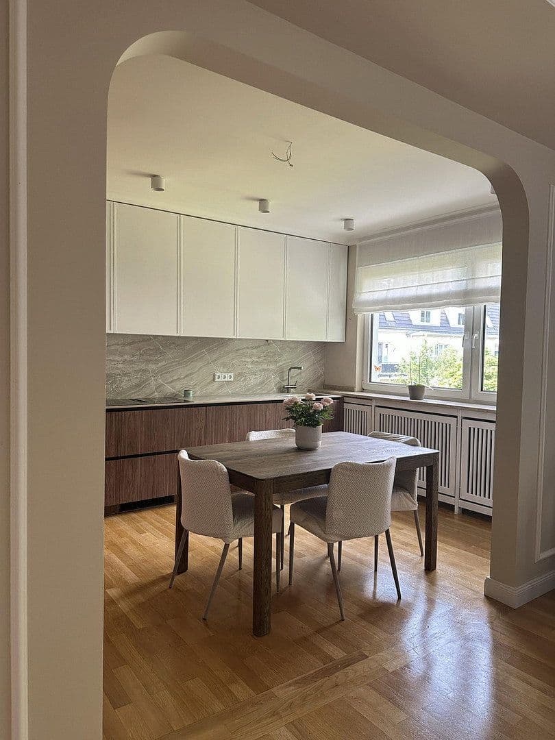 Prodej bytu 4+1 130 m², Heerstr. 76, Berlin, Berlín Prodej bytu 4+1 130 m², Heerstr. 76, Berlin, Berlín