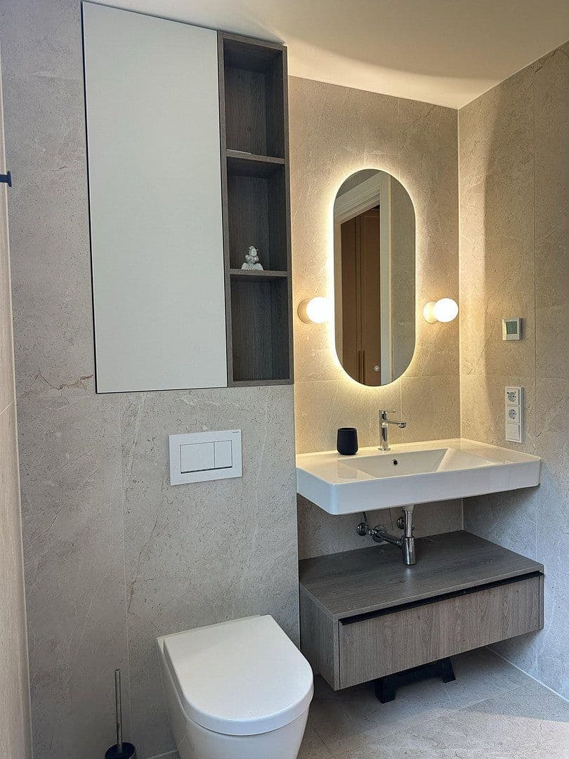 Prodej bytu 4+1 130 m², Heerstr. 76, Berlin, Berlín Prodej bytu 4+1 130 m², Heerstr. 76, Berlin, Berlín