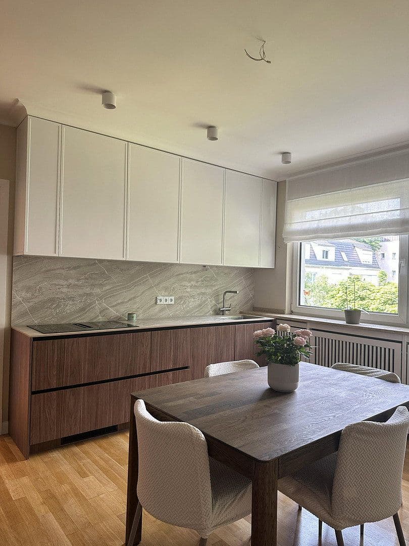 Prodej bytu 4+1 130 m², Heerstr. 76, Berlin, Berlín Prodej bytu 4+1 130 m², Heerstr. 76, Berlin, Berlín