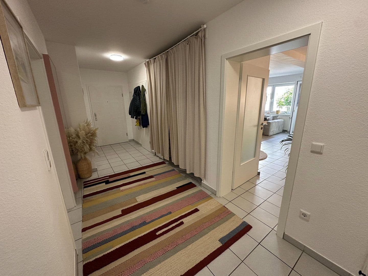 Pronájem bytu 4+1 103 m², Rheinbach, Severní Porýní-Vestfálsko Pronájem bytu 4+1 103 m², Rheinbach, Severní Porýní-Vestfálsko