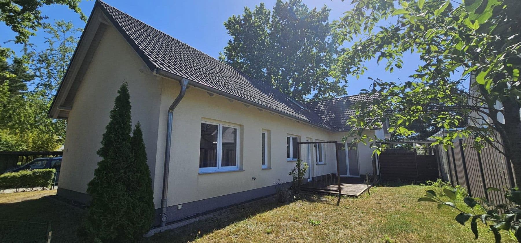 Prodej domu 130 m², pozemek 525 m², Puschkinstraße 19a, Königs Wusterhausen, Braniborsko Prodej domu 130 m², pozemek 525 m², Puschkinstraße 19a, Königs Wusterhausen, Braniborsko
