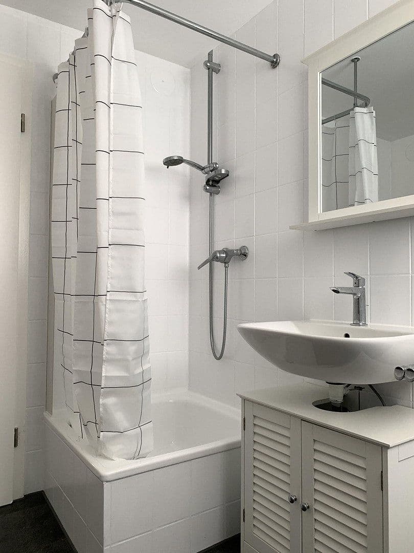 Pronájem bytu 1+kk 43 m², Ludwigsburg, Bádensko-Württembersko Pronájem bytu 1+kk 43 m², Ludwigsburg, Bádensko-Württembersko