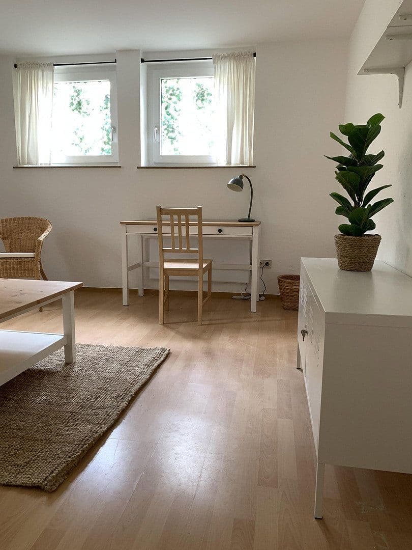 Pronájem bytu 1+kk 43 m², Ludwigsburg, Bádensko-Württembersko Pronájem bytu 1+kk 43 m², Ludwigsburg, Bádensko-Württembersko
