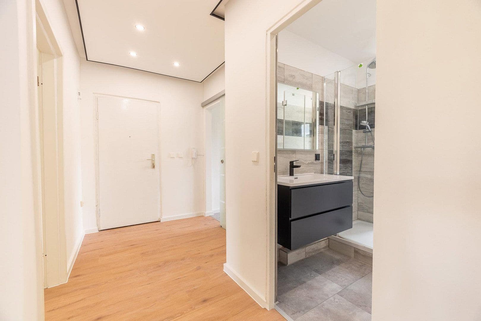 Prodej bytu 1+1 60 m², Pulvermühlenweg 31, Zwenkau, Sasko Prodej bytu 1+1 60 m², Pulvermühlenweg 31, Zwenkau, Sasko