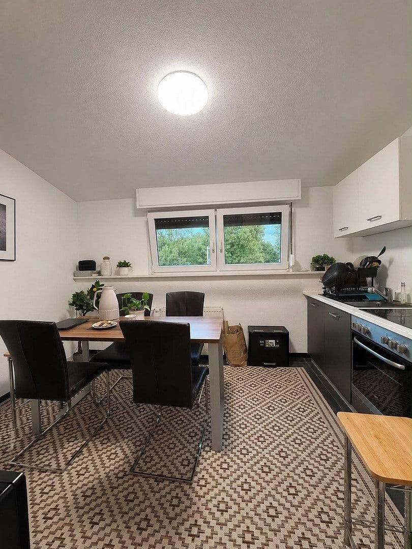 Pronájem bytu 3+kk 77 m², Karlsruhe, Bádensko-Württembersko Pronájem bytu 3+kk 77 m², Karlsruhe, Bádensko-Württembersko
