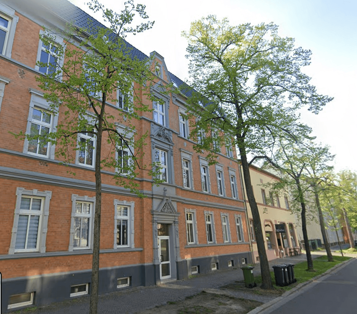 Pronájem bytu 4+1 105 m², Hans-Heinen-Straße 45, Dessau-Roßlau, Sasko-Anhaltsko Pronájem bytu 4+1 105 m², Hans-Heinen-Straße 45, Dessau-Roßlau, Sasko-Anhaltsko