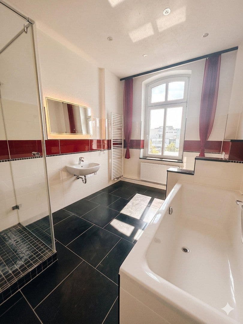 Pronájem bytu 4+1 105 m², Hans-Heinen-Straße 45, Dessau-Roßlau, Sasko-Anhaltsko Pronájem bytu 4+1 105 m², Hans-Heinen-Straße 45, Dessau-Roßlau, Sasko-Anhaltsko