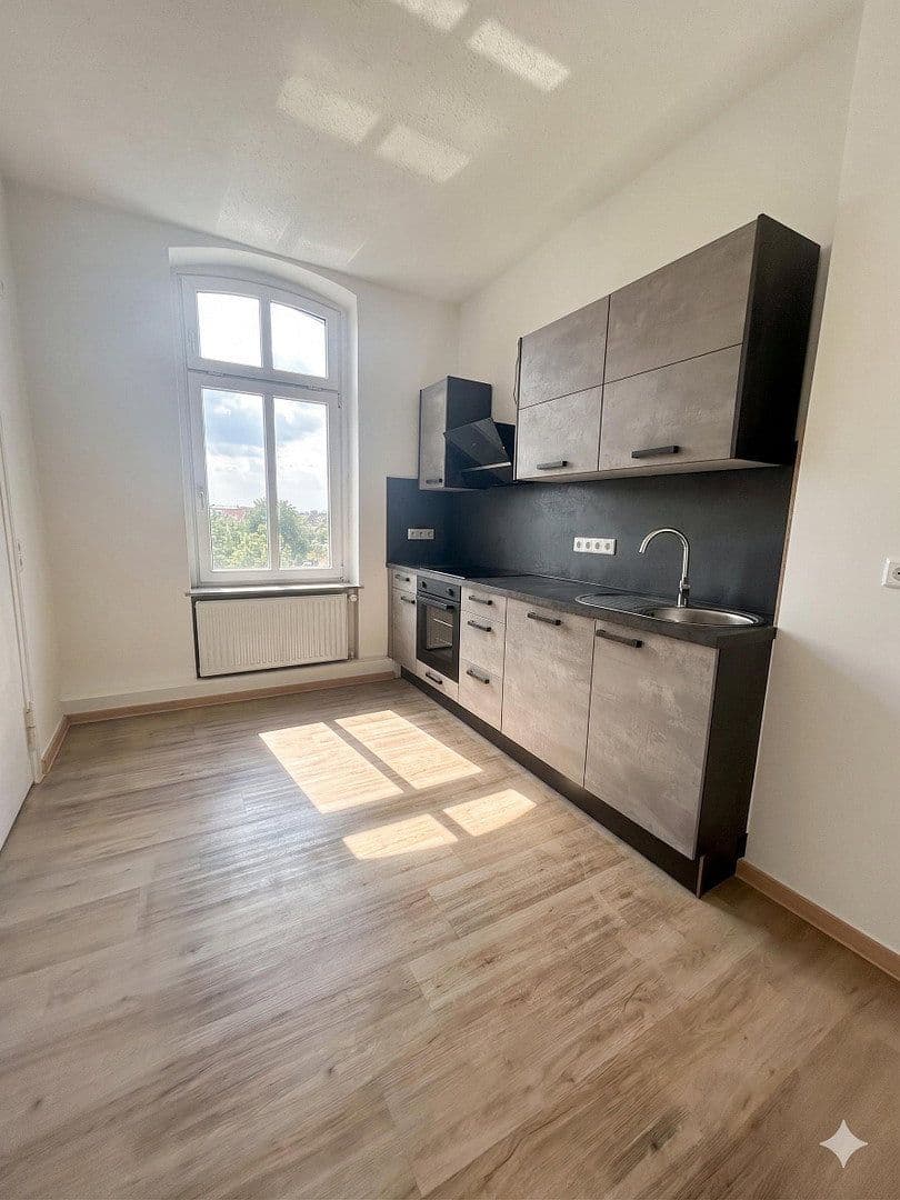 Pronájem bytu 4+1 105 m², Hans-Heinen-Straße 45, Dessau-Roßlau, Sasko-Anhaltsko Pronájem bytu 4+1 105 m², Hans-Heinen-Straße 45, Dessau-Roßlau, Sasko-Anhaltsko