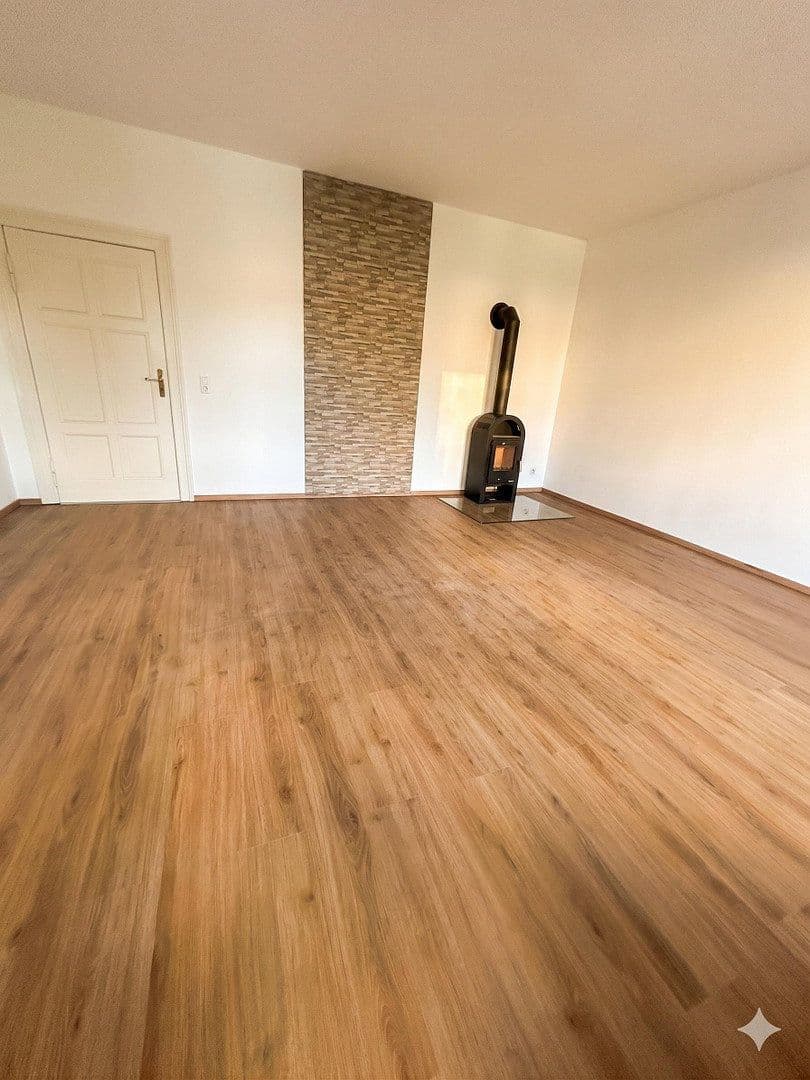 Pronájem bytu 4+1 105 m², Hans-Heinen-Straße 45, Dessau-Roßlau, Sasko-Anhaltsko Pronájem bytu 4+1 105 m², Hans-Heinen-Straße 45, Dessau-Roßlau, Sasko-Anhaltsko