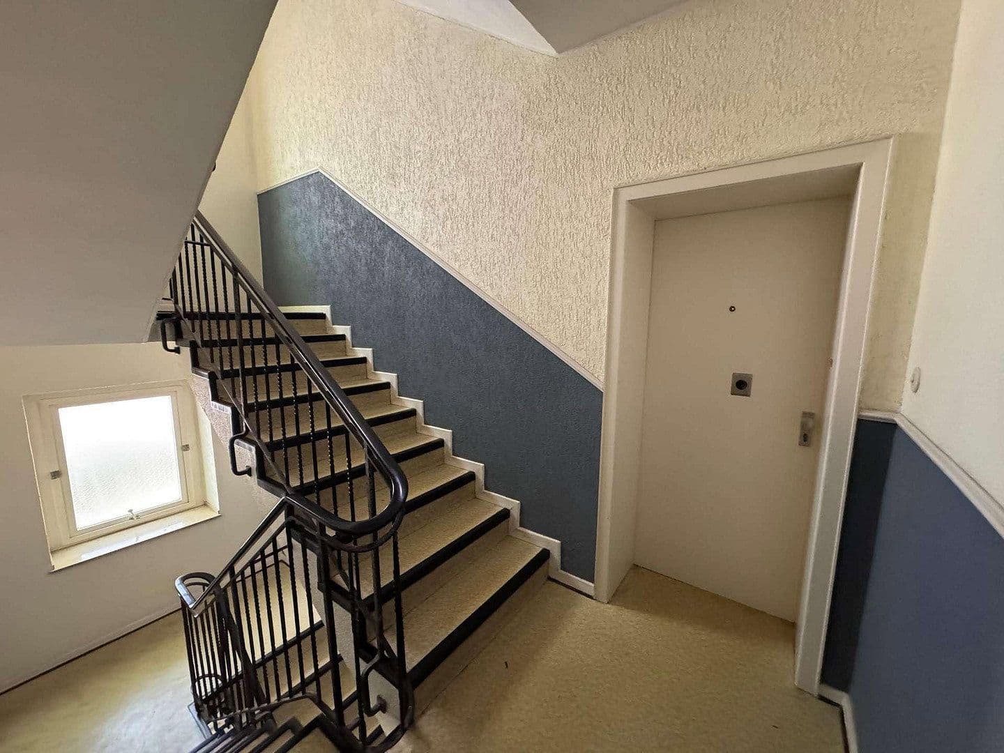 Prodej bytu 2+1 67 m², Düsseldorf, Severní Porýní-Vestfálsko Prodej bytu 2+1 67 m², Düsseldorf, Severní Porýní-Vestfálsko