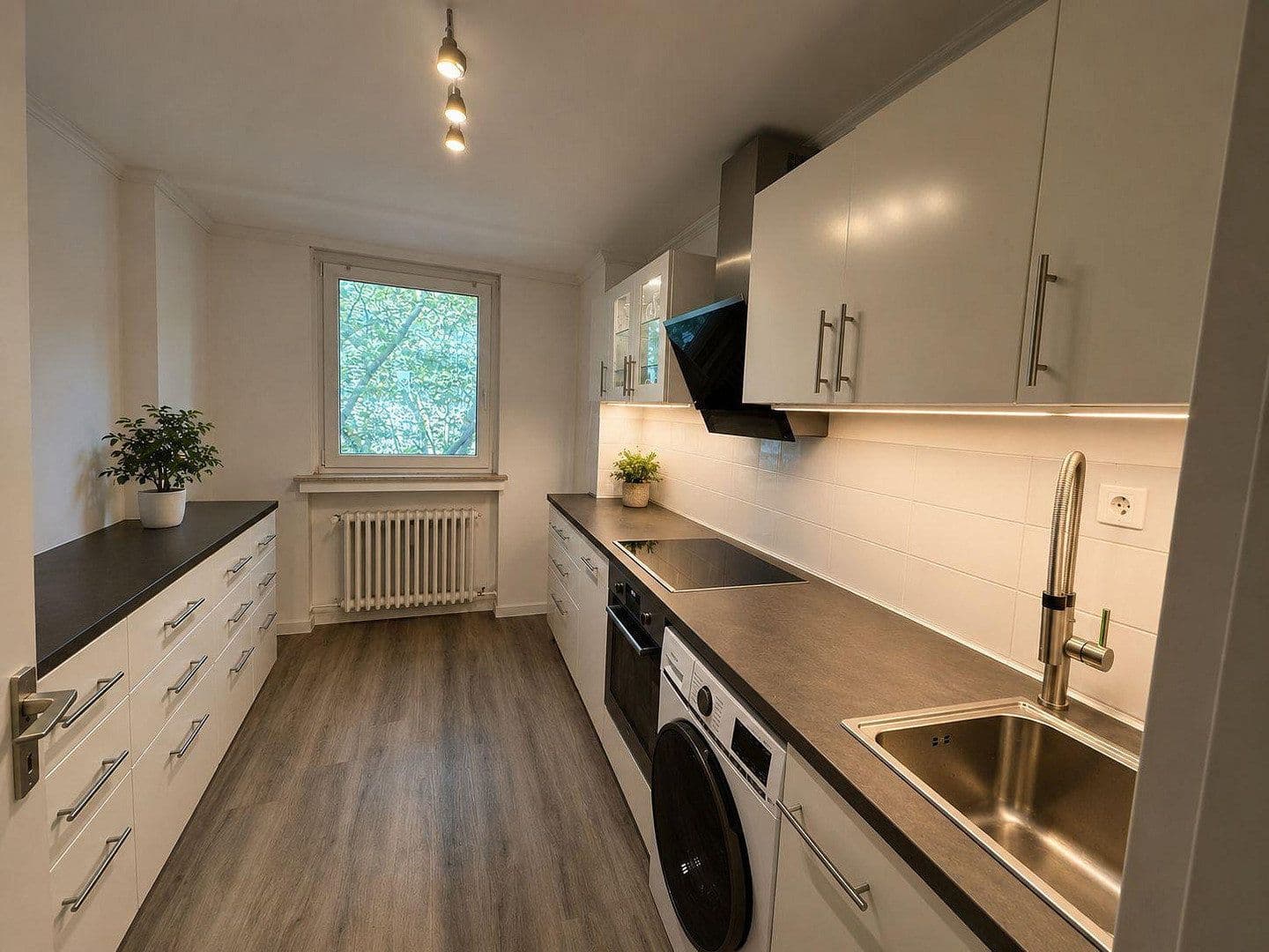 Prodej bytu 2+1 67 m², Düsseldorf, Severní Porýní-Vestfálsko Prodej bytu 2+1 67 m², Düsseldorf, Severní Porýní-Vestfálsko
