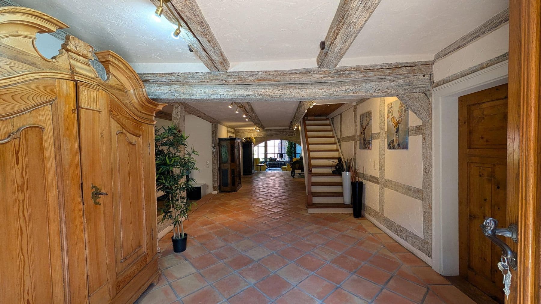 Prodej domu 694 m², pozemek 3.663 m², Hohenhameln, Dolní Sasko Prodej domu 694 m², pozemek 3.663 m², Hohenhameln, Dolní Sasko