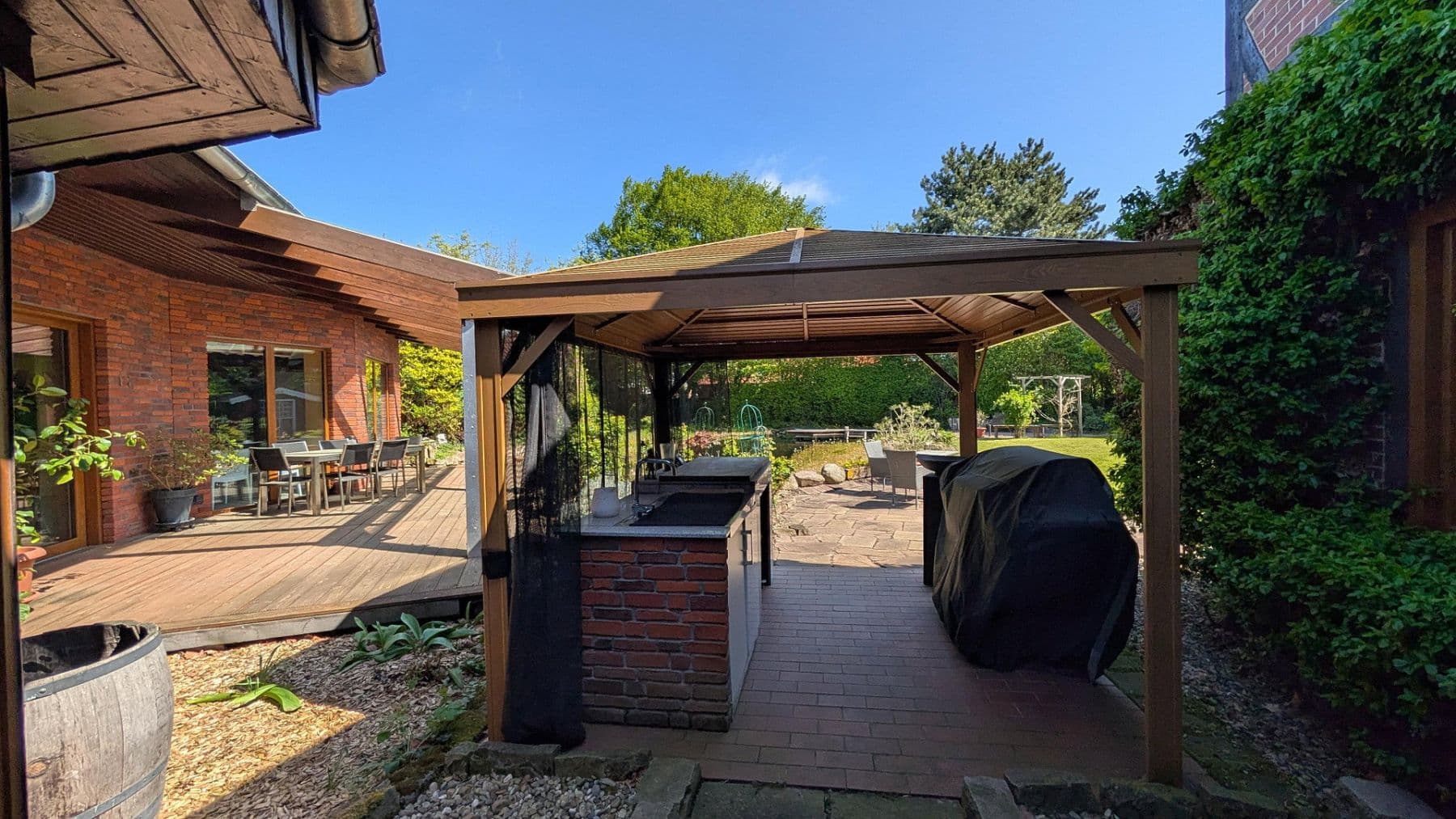 Prodej domu 694 m², pozemek 3.663 m², Hohenhameln, Dolní Sasko Prodej domu 694 m², pozemek 3.663 m², Hohenhameln, Dolní Sasko
