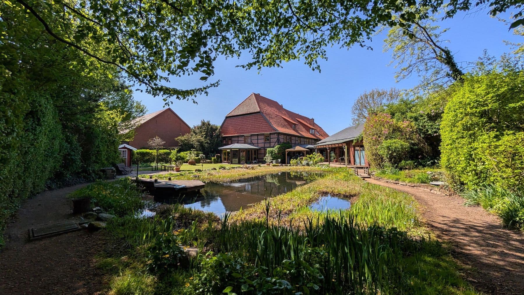 Prodej domu 694 m², pozemek 3.663 m², Hohenhameln, Dolní Sasko Prodej domu 694 m², pozemek 3.663 m², Hohenhameln, Dolní Sasko