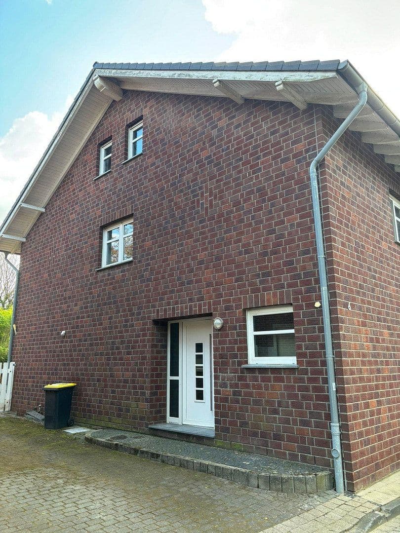 Pronájem domu 232 m², pozemek 732 m², Beverath 6, Erkelenz, Severní Porýní-Vestfálsko Pronájem domu 232 m², pozemek 732 m², Beverath 6, Erkelenz, Severní Porýní-Vestfálsko