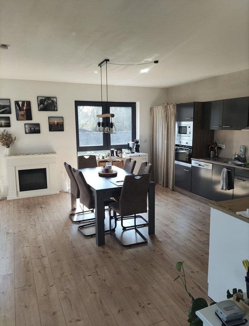 Pronájem bytu 2+1 93 m², Gießen, Hessen Pronájem bytu 2+1 93 m², Gießen, Hessen