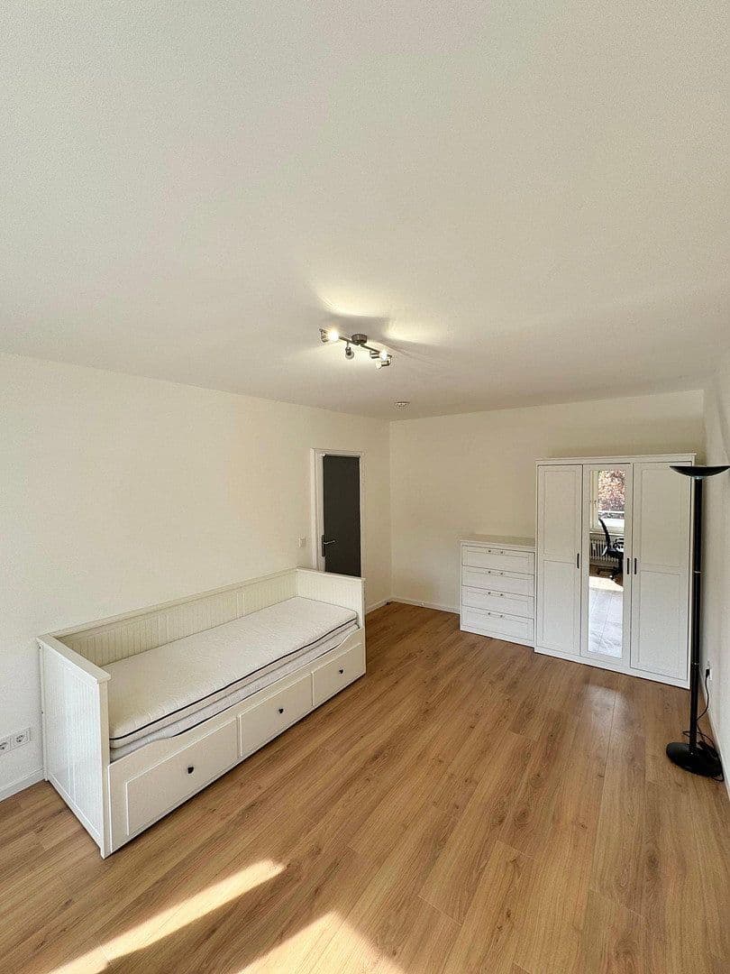 Pronájem bytu 1+1 70 m², Nietzschestr, München, Bavorsko Pronájem bytu 1+1 70 m², Nietzschestr, München, Bavorsko
