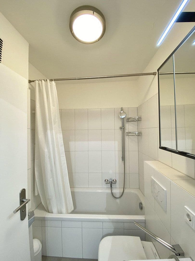 Pronájem bytu 1+1 70 m², Nietzschestr, München, Bavorsko Pronájem bytu 1+1 70 m², Nietzschestr, München, Bavorsko