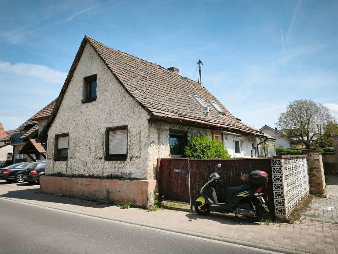 Prodej domu 120 m², pozemek 440 m², Rheinstrasse 26, Hartheim am Rhein, Bádensko-Württembersko Prodej domu 120 m², pozemek 440 m², Rheinstrasse 26, Hartheim am Rhein, Bádensko-Württembersko