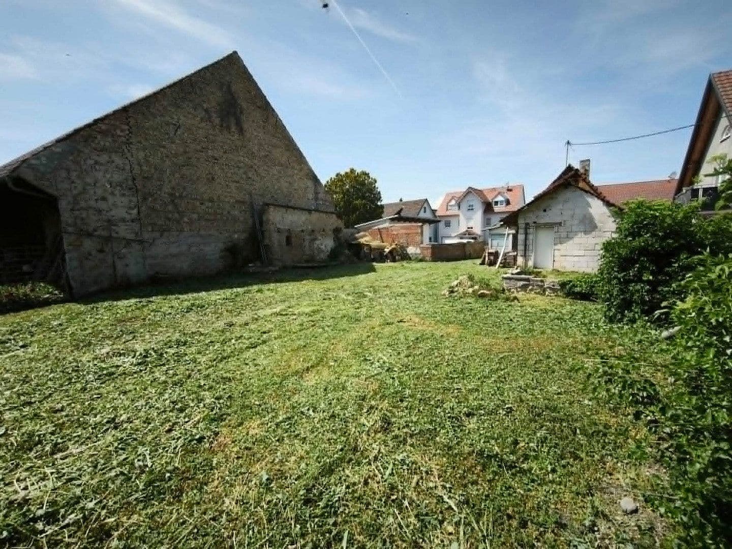 Prodej domu 120 m², pozemek 440 m², Rheinstrasse 26, Hartheim am Rhein, Bádensko-Württembersko Prodej domu 120 m², pozemek 440 m², Rheinstrasse 26, Hartheim am Rhein, Bádensko-Württembersko