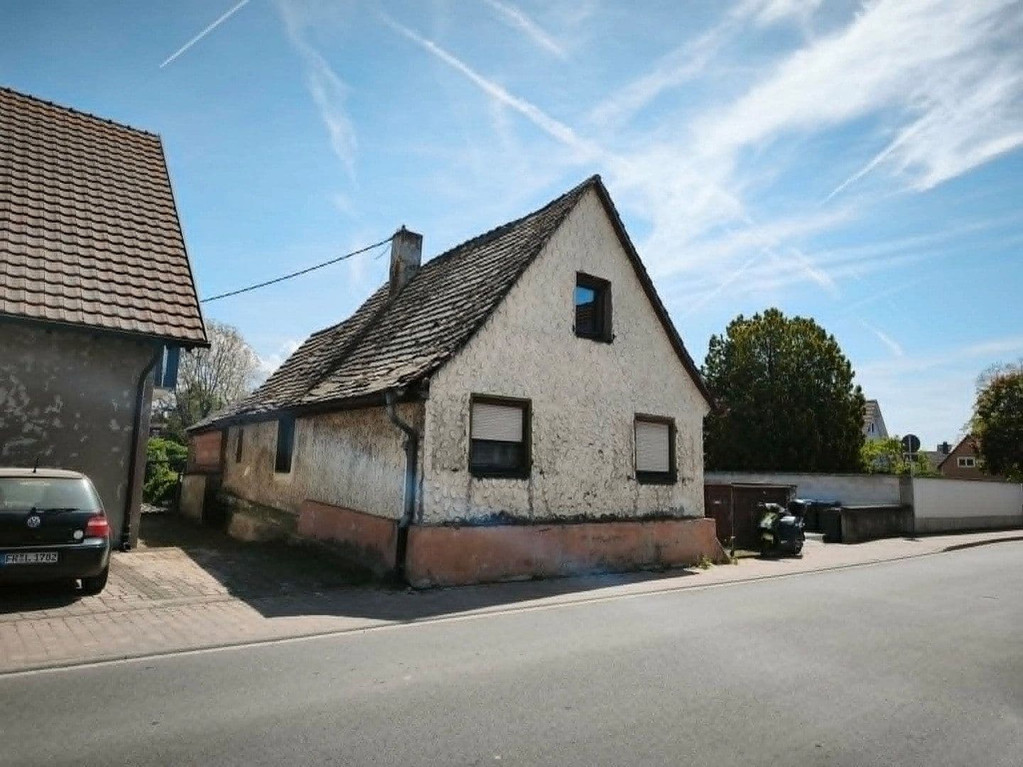 Prodej domu 120 m², pozemek 440 m², Rheinstrasse 26, Hartheim am Rhein, Bádensko-Württembersko Prodej domu 120 m², pozemek 440 m², Rheinstrasse 26, Hartheim am Rhein, Bádensko-Württembersko