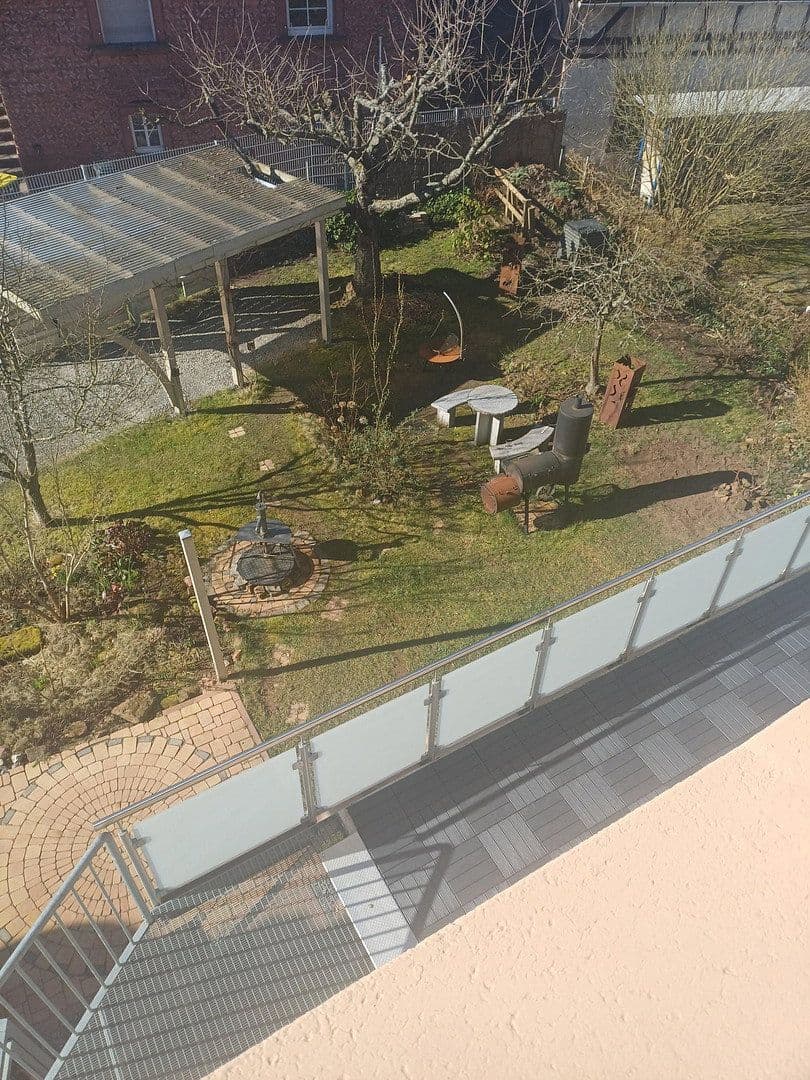Prodej domu 114 m², pozemek 464 m², Kaiserslautern Erfenbach, Porýní-Falc Prodej domu 114 m², pozemek 464 m², Kaiserslautern Erfenbach, Porýní-Falc