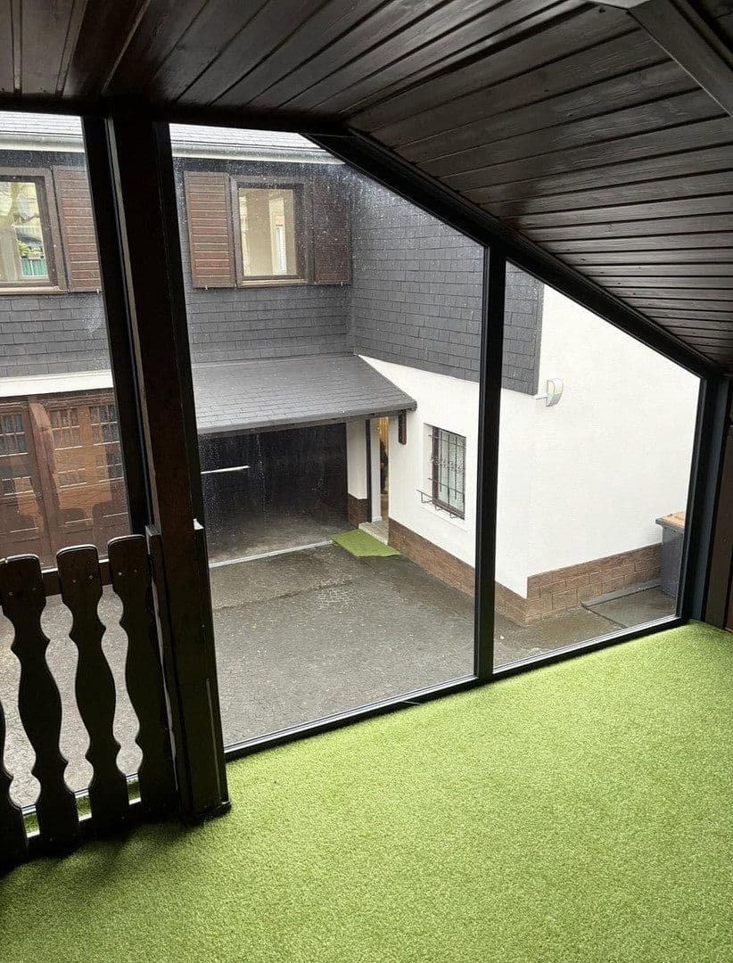 Prodej domu 282 m², pozemek 584 m², Edith-Stein-Straße 34, Wuppertal, Severní Porýní-Vestfálsko Prodej domu 282 m², pozemek 584 m², Edith-Stein-Straße 34, Wuppertal, Severní Porýní-Vestfálsko