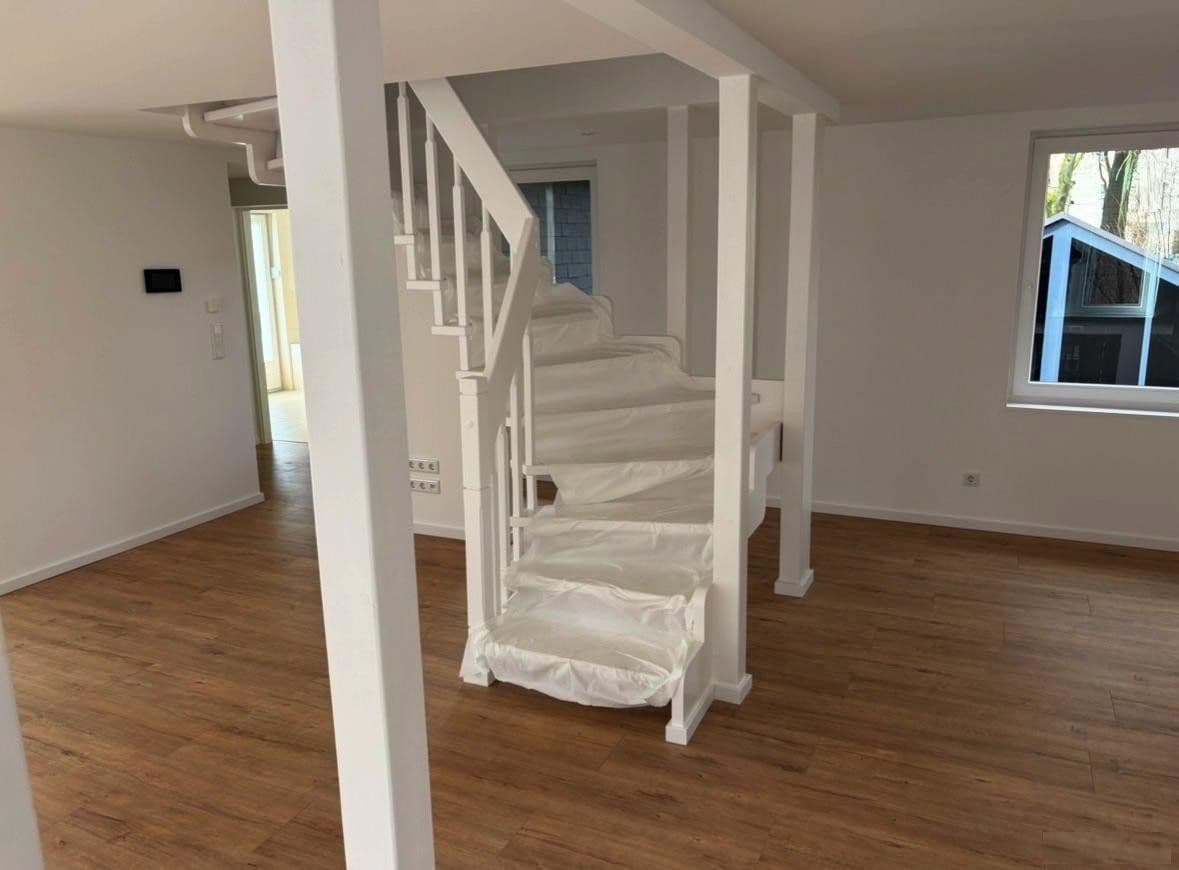 Prodej domu 282 m², pozemek 584 m², Edith-Stein-Straße 34, Wuppertal, Severní Porýní-Vestfálsko Prodej domu 282 m², pozemek 584 m², Edith-Stein-Straße 34, Wuppertal, Severní Porýní-Vestfálsko
