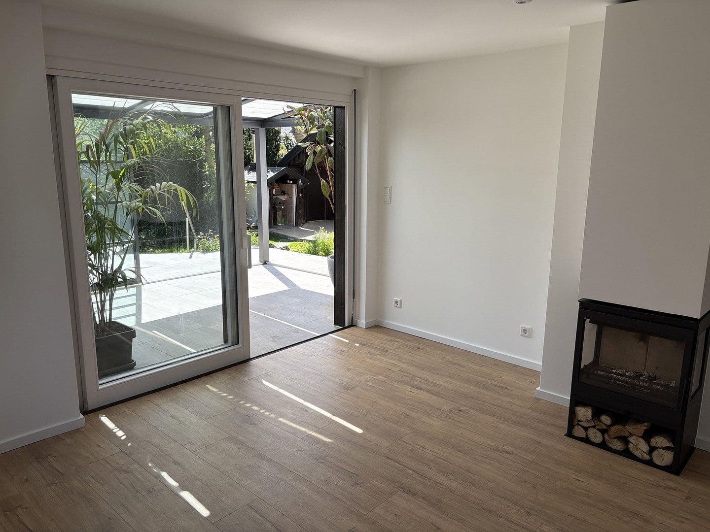 Prodej domu 282 m², pozemek 584 m², Edith-Stein-Straße 34, Wuppertal, Severní Porýní-Vestfálsko Prodej domu 282 m², pozemek 584 m², Edith-Stein-Straße 34, Wuppertal, Severní Porýní-Vestfálsko