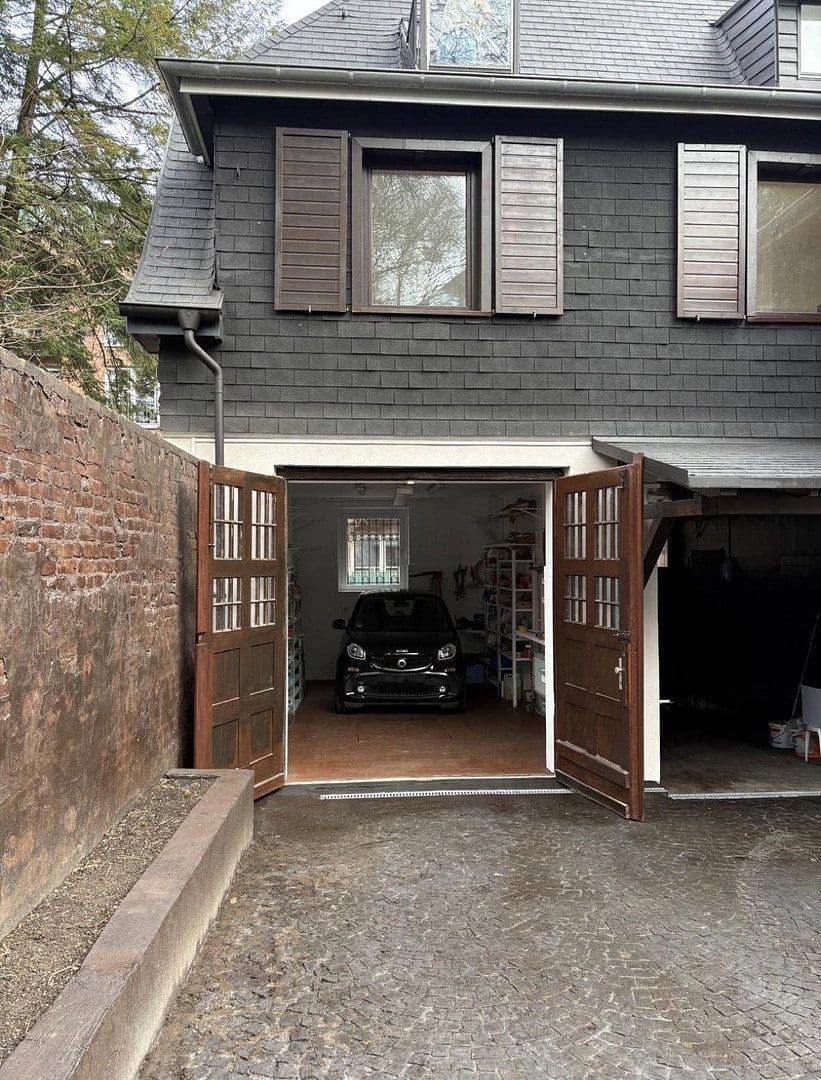 Prodej domu 282 m², pozemek 584 m², Edith-Stein-Straße 34, Wuppertal, Severní Porýní-Vestfálsko Prodej domu 282 m², pozemek 584 m², Edith-Stein-Straße 34, Wuppertal, Severní Porýní-Vestfálsko