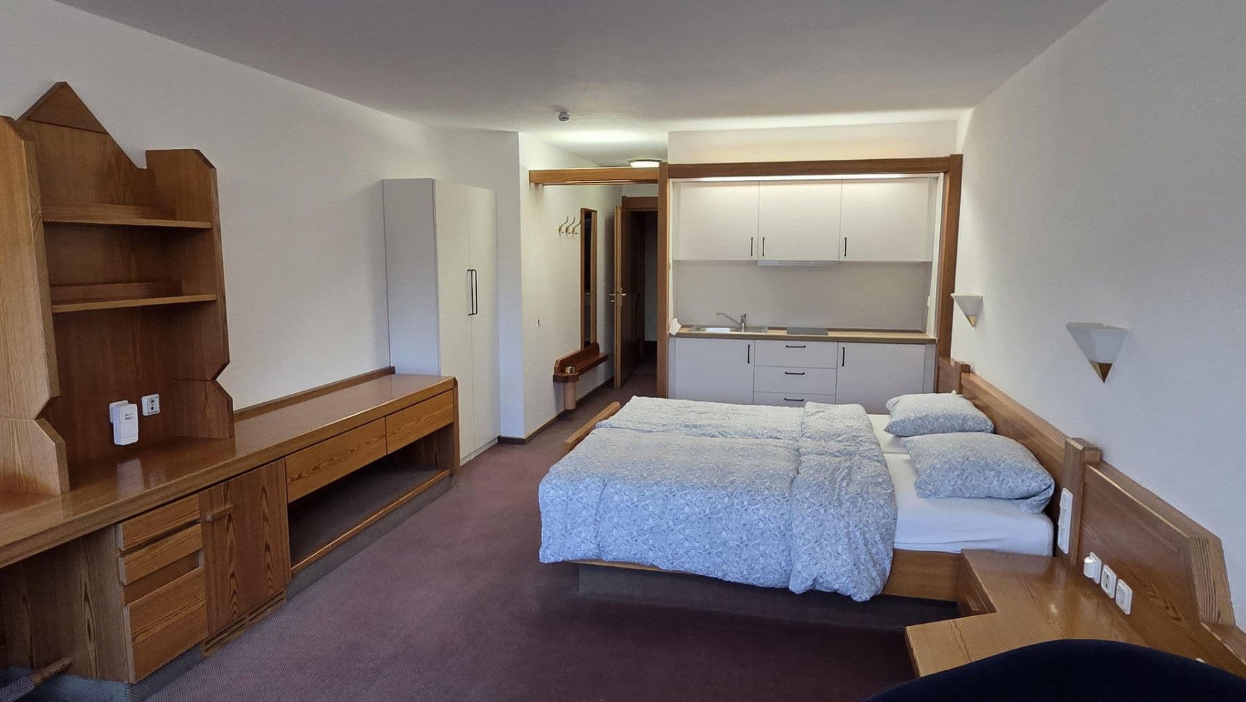 Pronájem bytu 1+1 30 m², Hölderlinstraße 1, Bad Liebenzell, Bádensko-Württembersko Pronájem bytu 1+1 30 m², Hölderlinstraße 1, Bad Liebenzell, Bádensko-Württembersko
