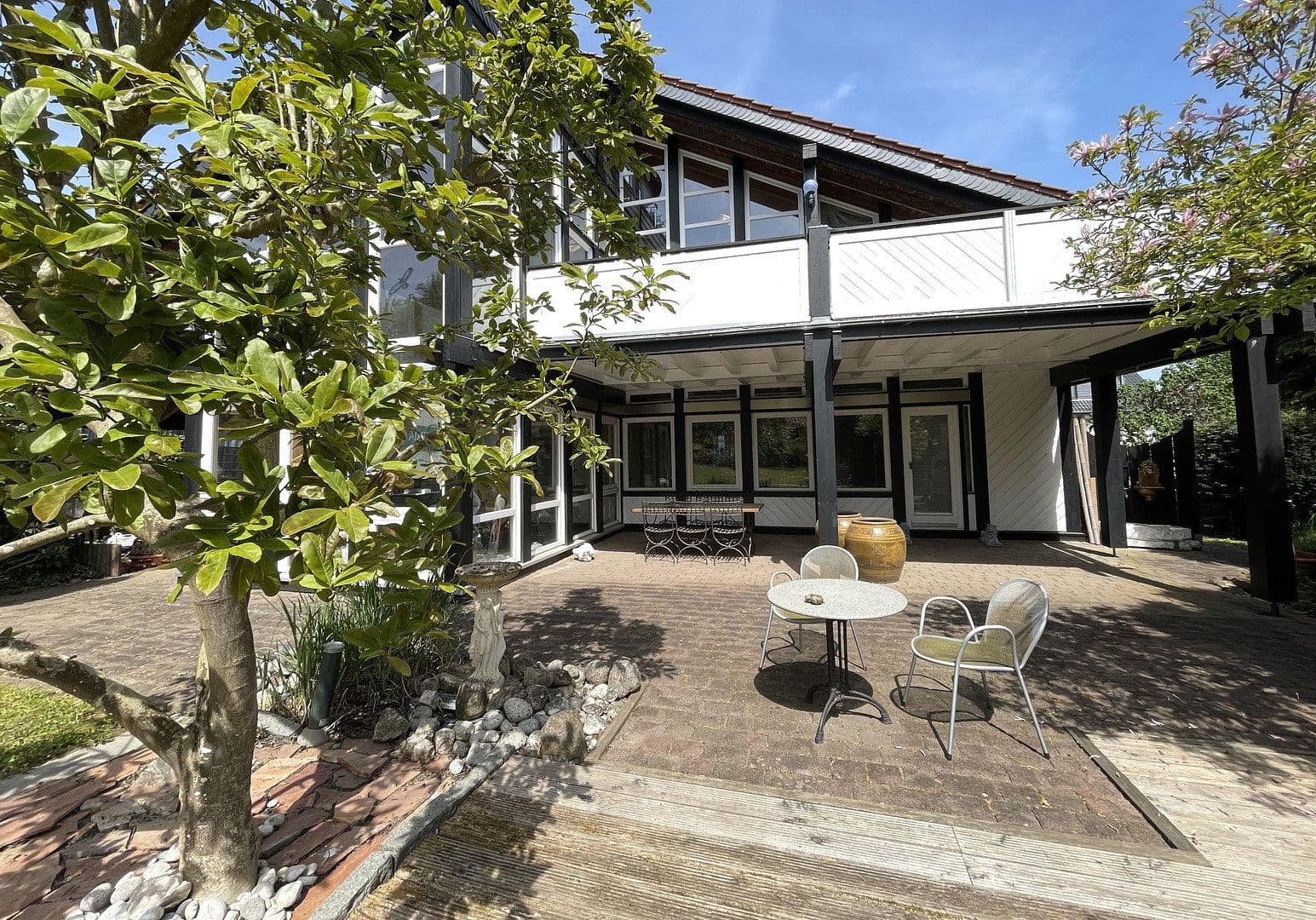 Prodej domu 263 m², pozemek 1.748 m², Altenstadt, Hessen Prodej domu 263 m², pozemek 1.748 m², Altenstadt, Hessen