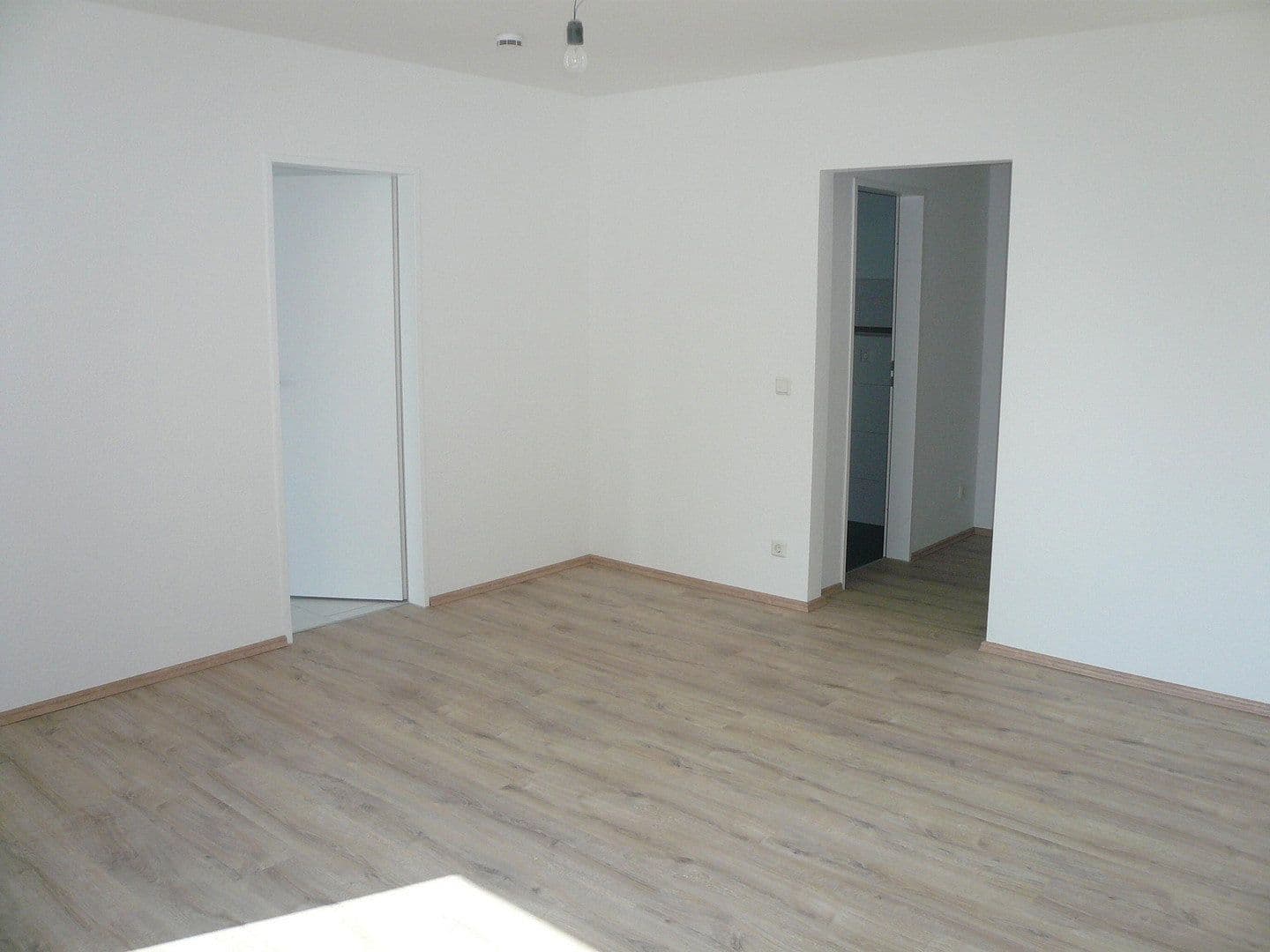 Pronájem bytu 1+1 40 m², Heiligenhaus, Severní Porýní-Vestfálsko Pronájem bytu 1+1 40 m², Heiligenhaus, Severní Porýní-Vestfálsko